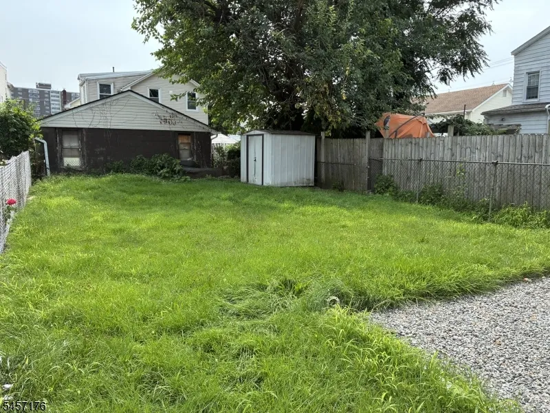 46 Lake St Belleville, NJ 07109