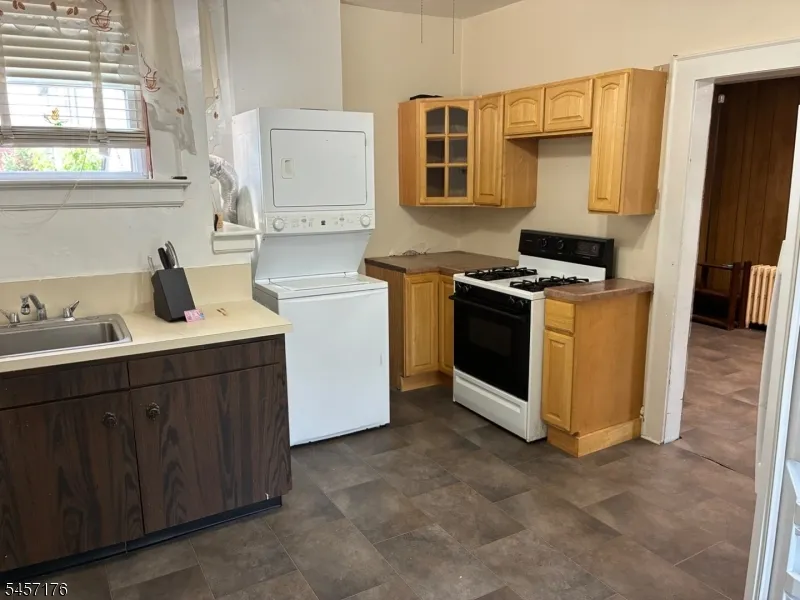 46 Lake St Belleville, NJ 07109