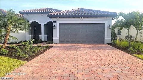 Sacra Place