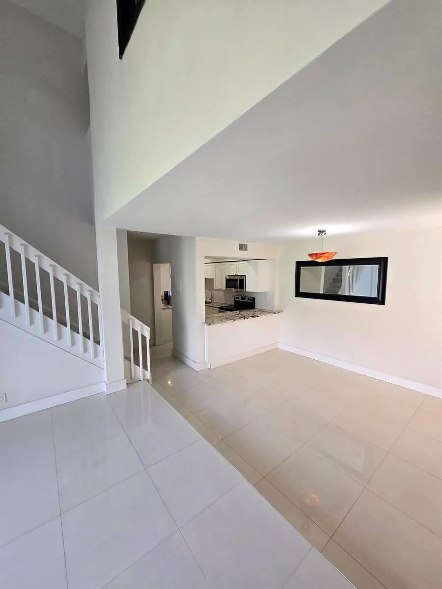 4083 CORAL SPRINGS DRIVE Coral Springs, FL 33065