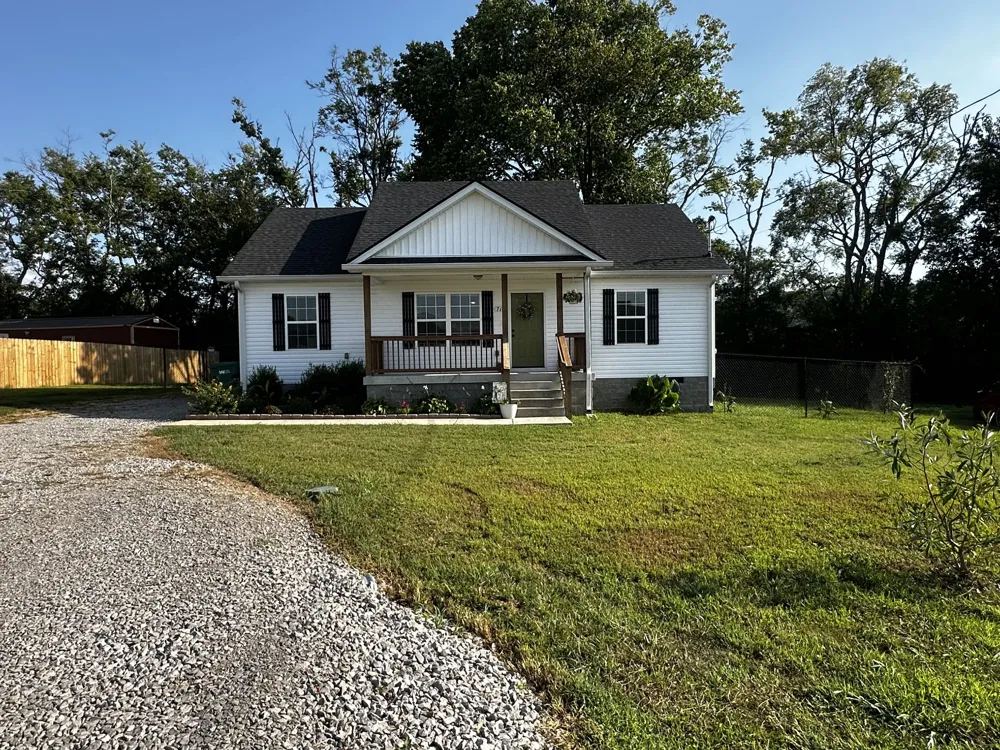 715 Caroline Ct Lewisburg, TN 37091