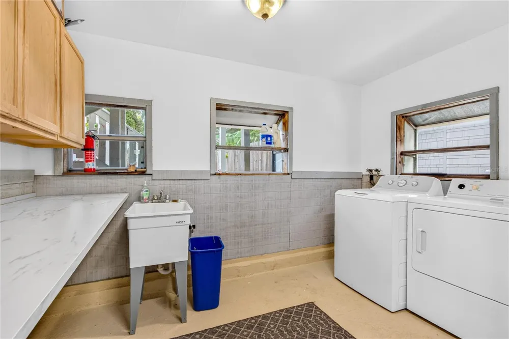 1201 MAGNOLIA AVENUE Sanford, FL 32771