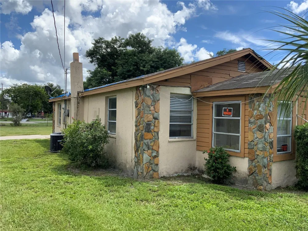 2118 1ST AVENUE E Palmetto, FL 34221