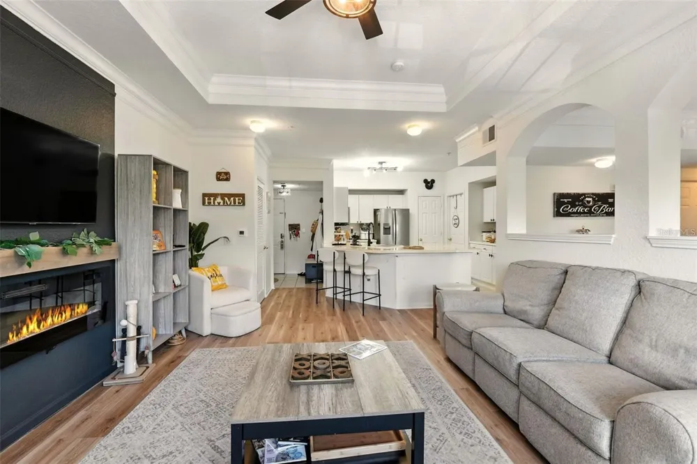211 LONGVIEW AVENUE #306 Celebration, FL 34747