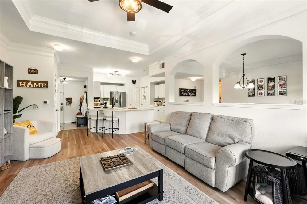 211 LONGVIEW AVENUE #306 Celebration, FL 34747
