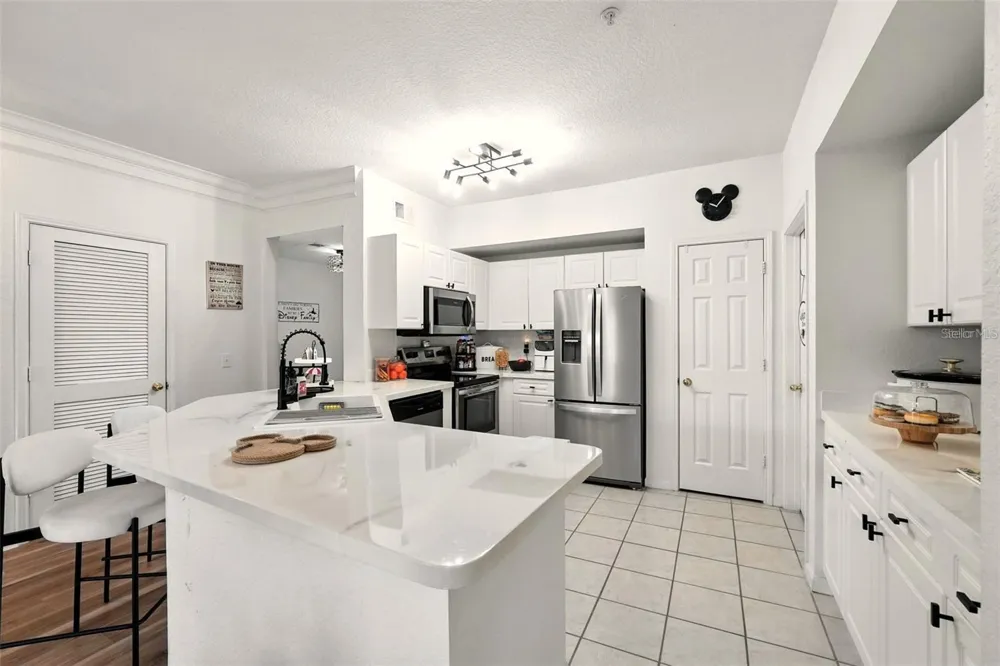 211 LONGVIEW AVENUE #306 Celebration, FL 34747