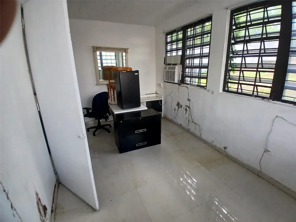 2 ESTEBAN QUINTANA STREET Guaynabo, PR 00966