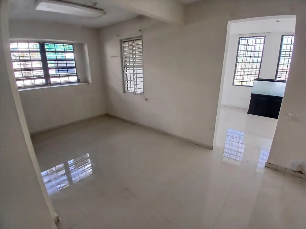2 ESTEBAN QUINTANA STREET Guaynabo, PR 00966