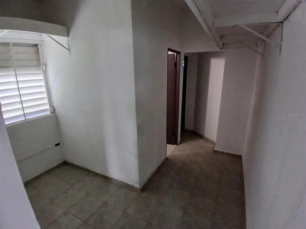 2 ESTEBAN QUINTANA STREET Guaynabo, PR 00966