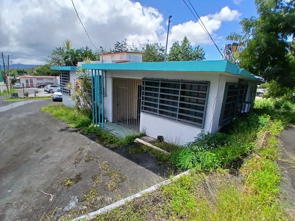 2 ESTEBAN QUINTANA STREET Guaynabo, PR 00966