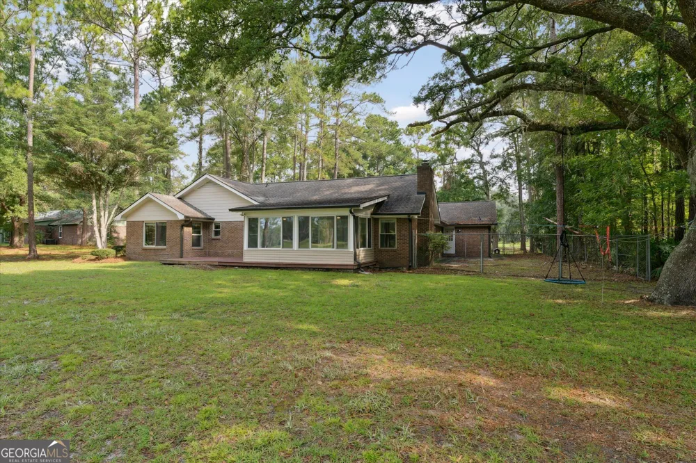 211 Cherokee TRL Hinesville, GA 31313