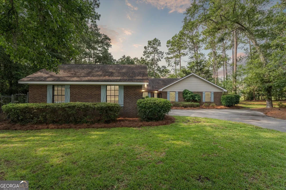 211 Cherokee TRL Hinesville, GA 31313