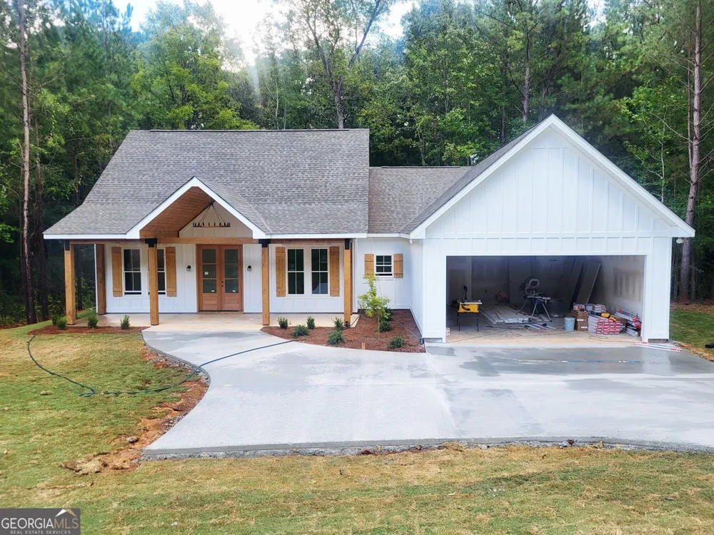 6491 13th CT SW Lanett, AL 36863