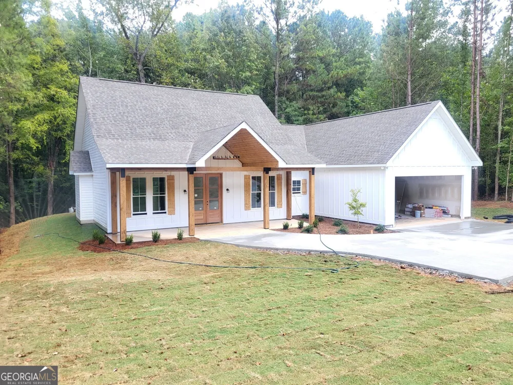 6491 13th CT SW Lanett, AL 36863
