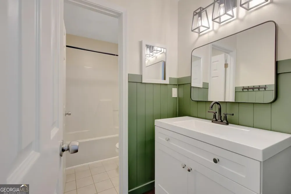 506 Iris GLN Peachtree City, GA 30269