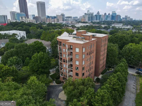 395 Central Park PL NE