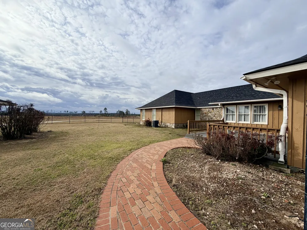 2166 Ga Highway 199 Mount Vernon, GA 30445