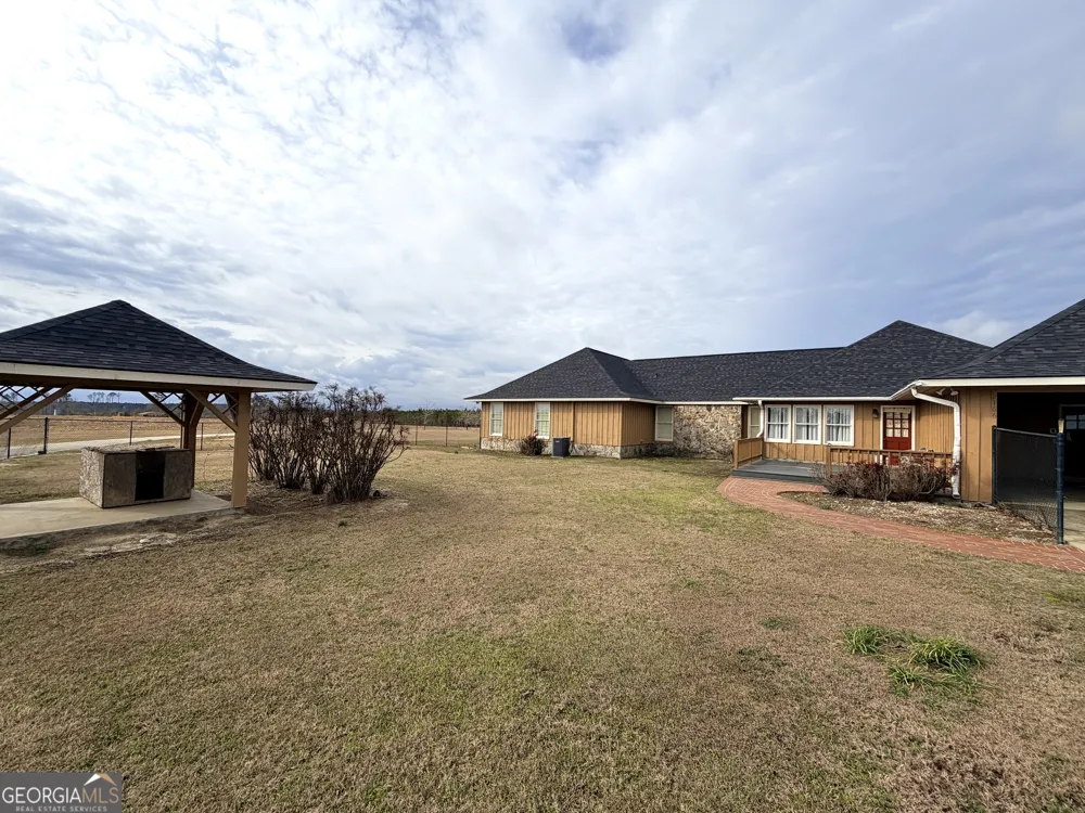 2166 Ga Highway 199 Mount Vernon, GA 30445
