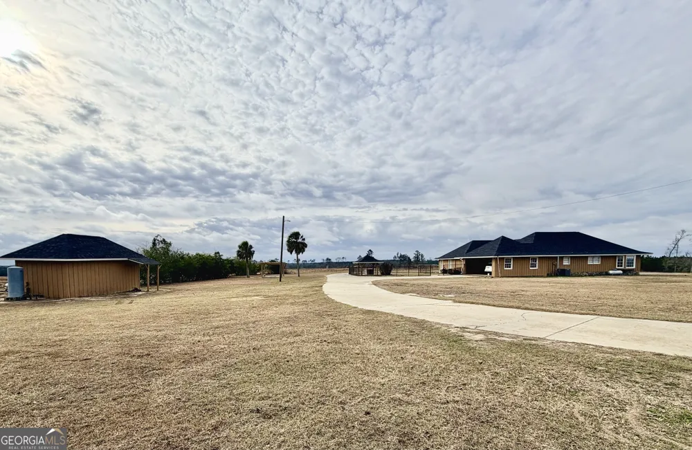 2166 Ga Highway 199 Mount Vernon, GA 30445