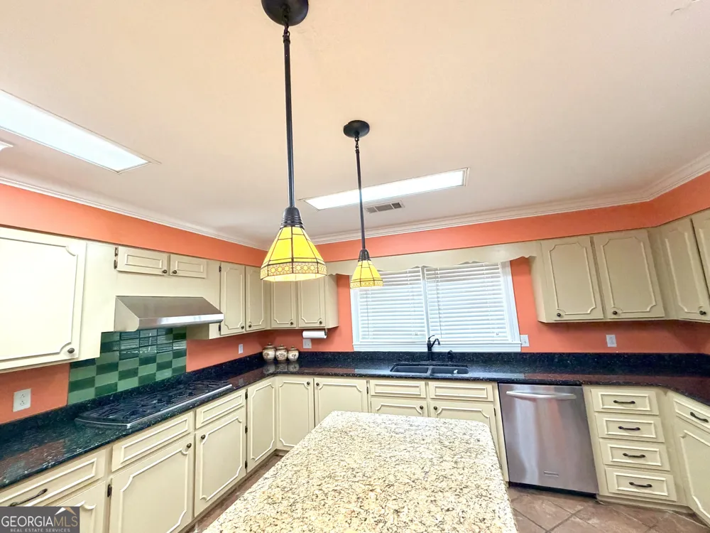 2166 Ga Highway 199 Mount Vernon, GA 30445