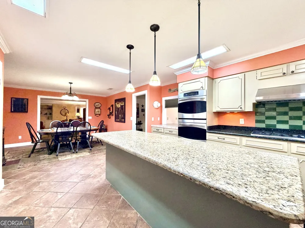 2166 Ga Highway 199 Mount Vernon, GA 30445