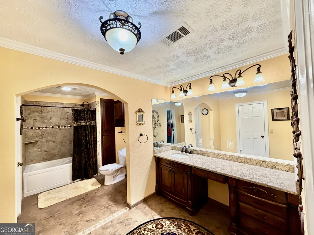 2166 Ga Highway 199 Mount Vernon, GA 30445