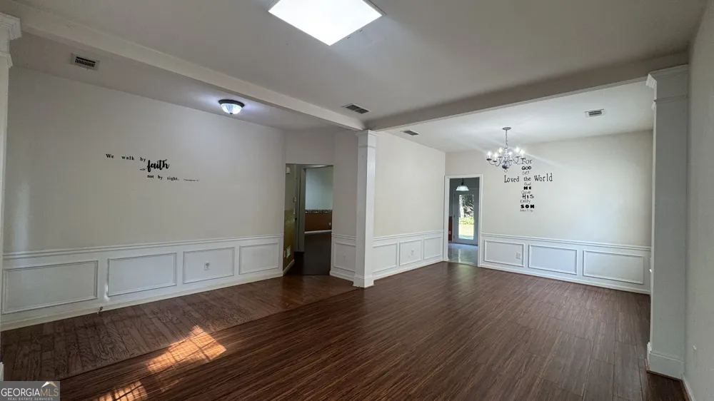 125 Friars Head DR Suwanee, GA 30024