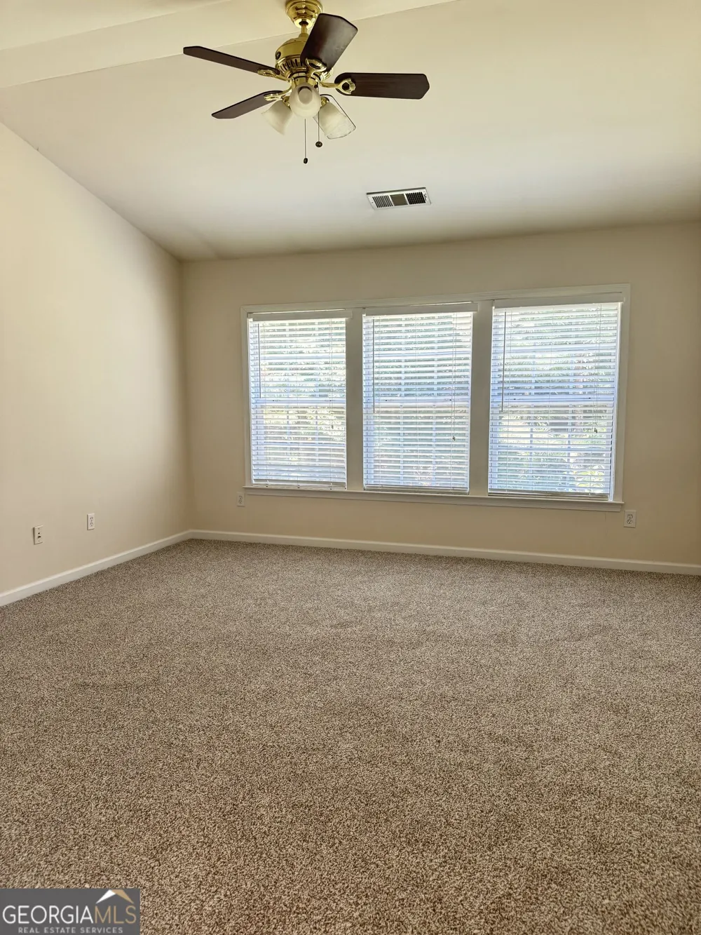 125 Friars Head DR Suwanee, GA 30024