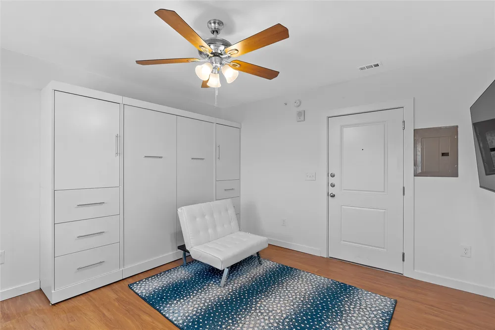 306 E 30th Street #210 Austin, TX 78705
