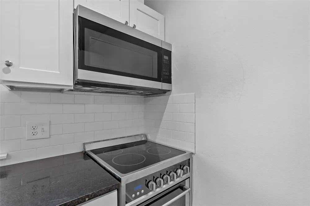 306 E 30th Street #210 Austin, TX 78705