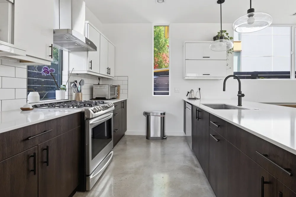 1606 Salina Street Austin, TX 78702