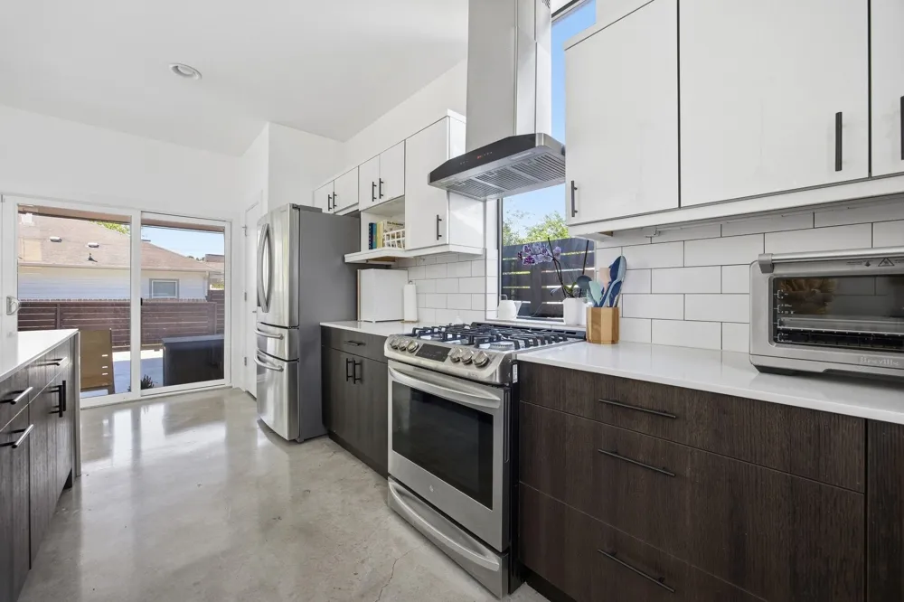 1606 Salina Street Austin, TX 78702