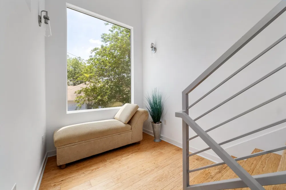 1606 Salina Street Austin, TX 78702