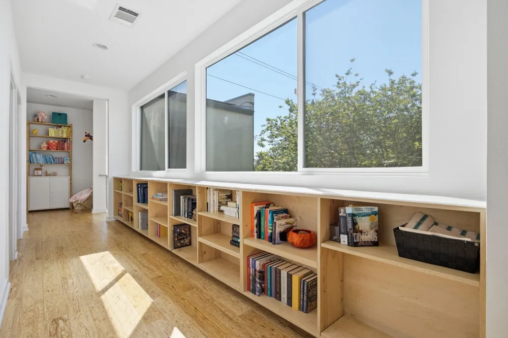 1606 Salina Street Austin, TX 78702