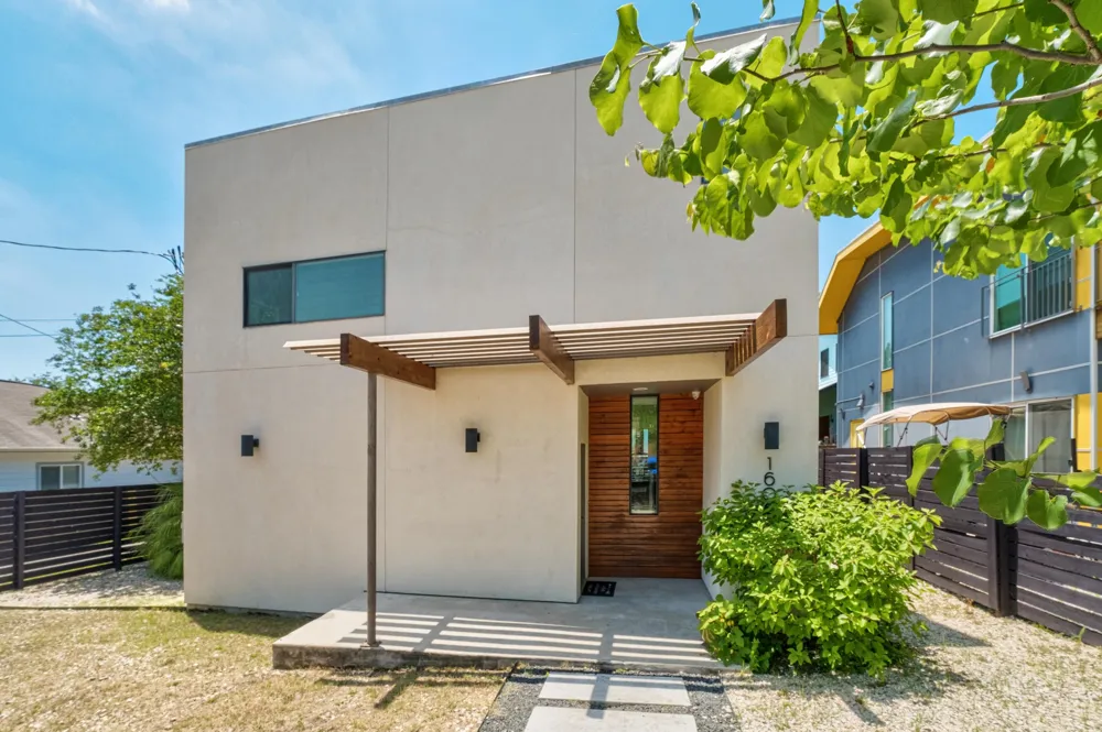 1606 Salina Street Austin, TX 78702