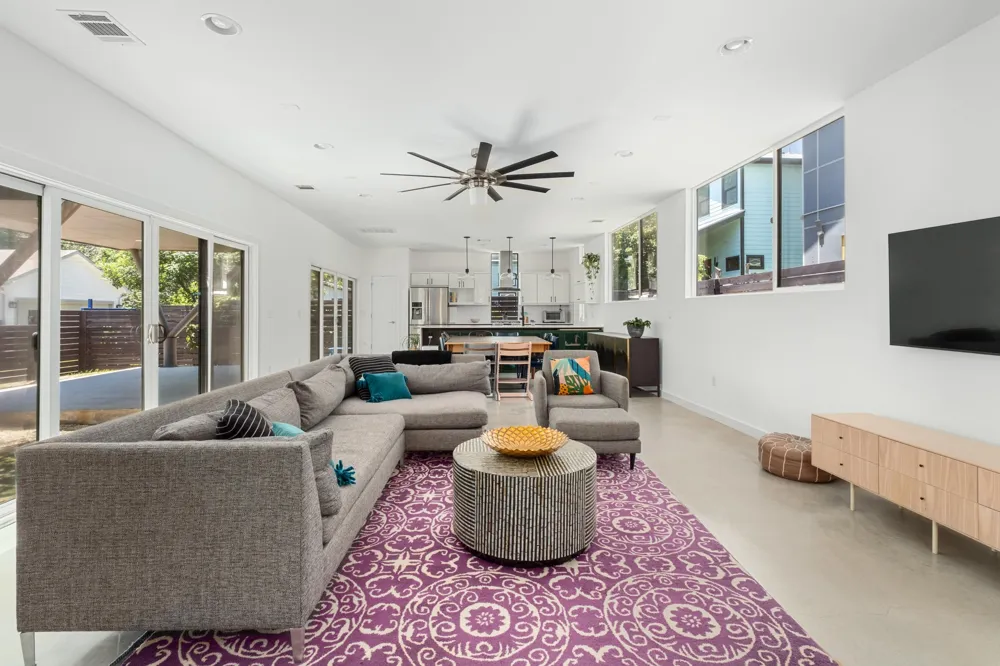 1606 Salina Street Austin, TX 78702