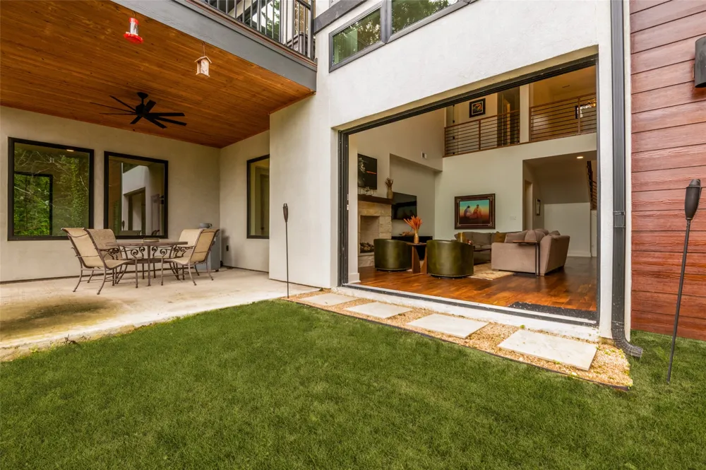 608 Redbud Court Cedar Hill, TX 75104