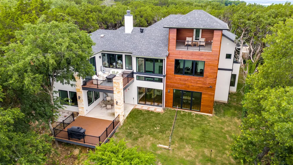 608 Redbud Court Cedar Hill, TX 75104