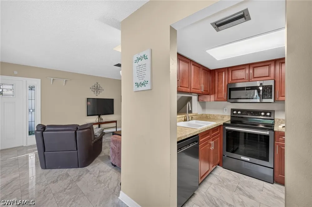 Royal Canadian Trace #3 Fort Myers, FL 33907