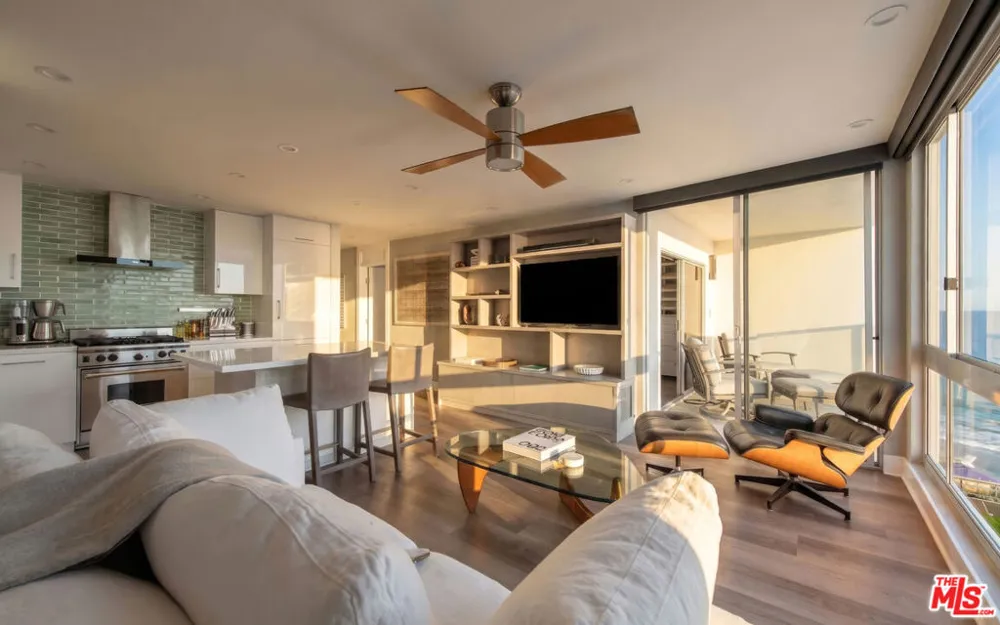 22548 Pacific Coast Highway #308 Malibu, CA 90265