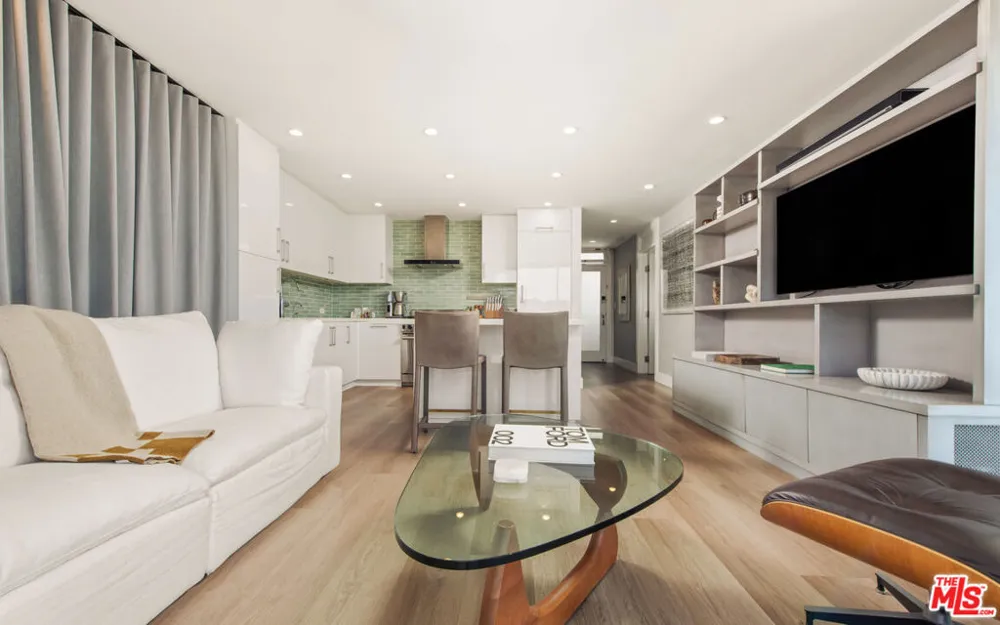 22548 Pacific Coast Highway #308 Malibu, CA 90265