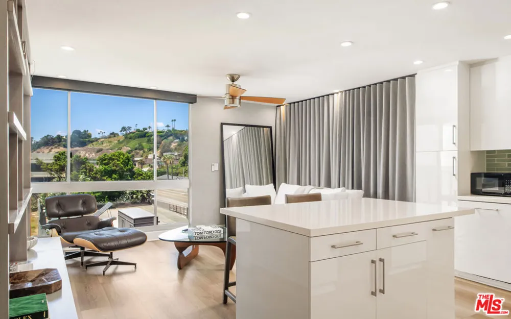 22548 Pacific Coast Highway #308 Malibu, CA 90265