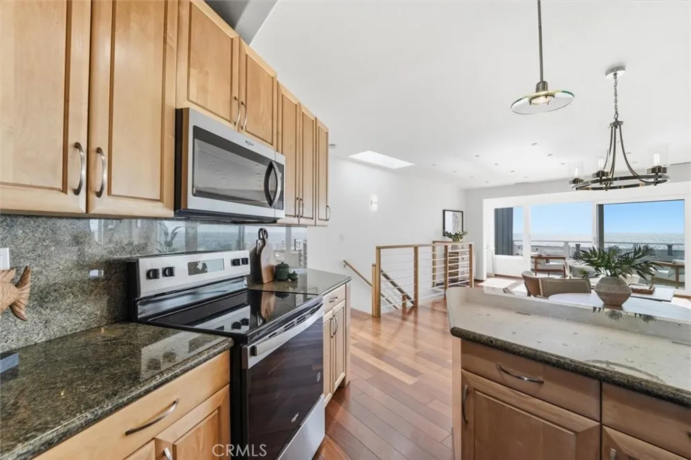320 Paseo De La Playa #E Redondo Beach, CA 90277
