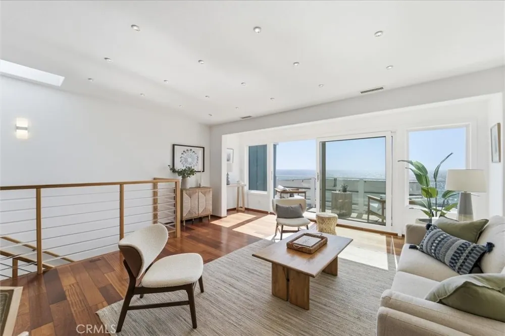 320 Paseo De La Playa #E Redondo Beach, CA 90277