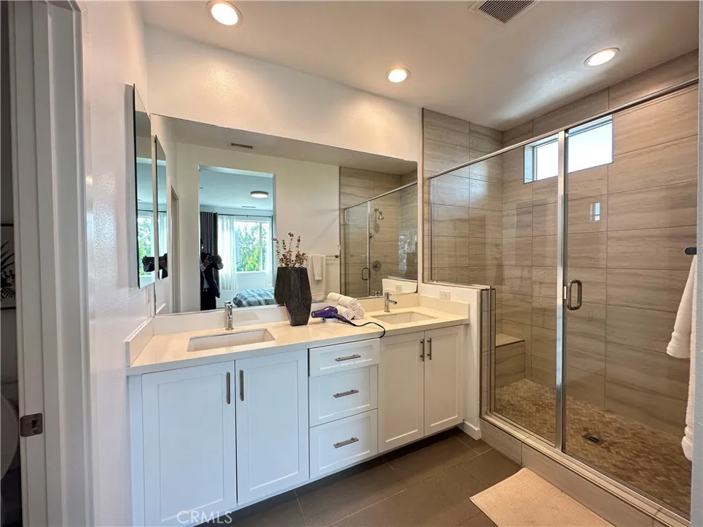 102 Menkar Irvine, CA 92618