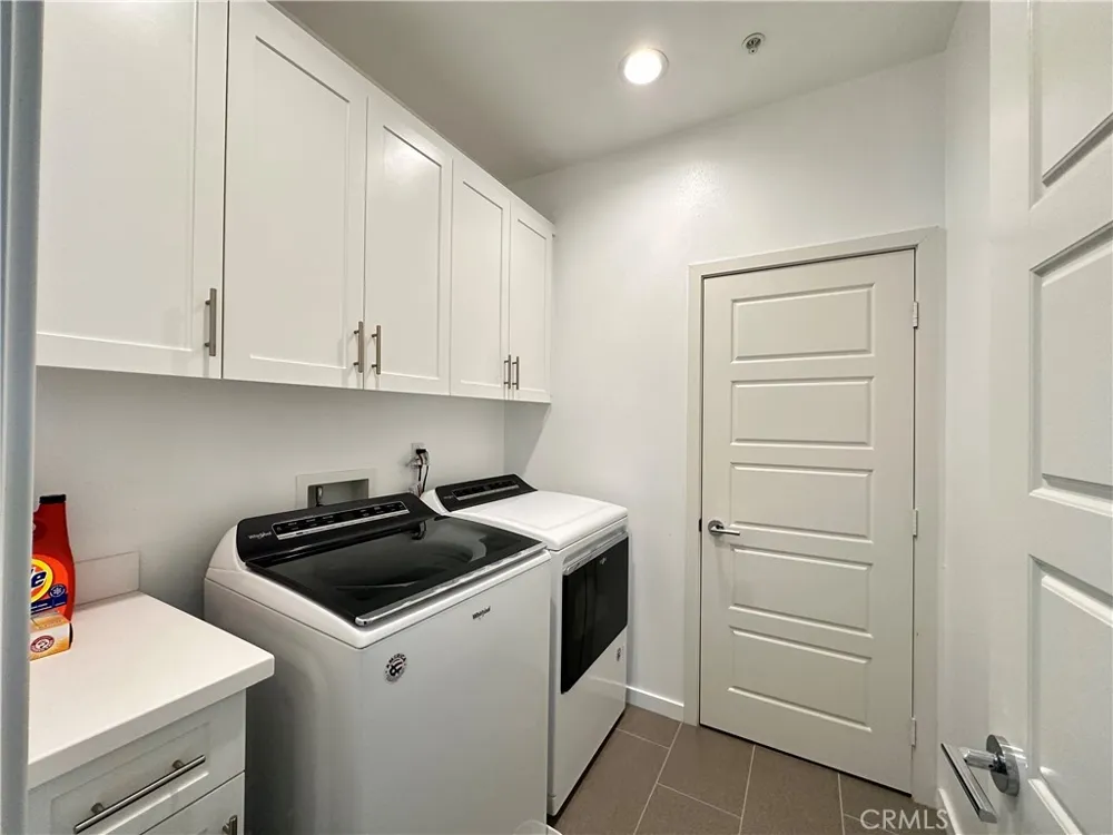 102 Menkar Irvine, CA 92618