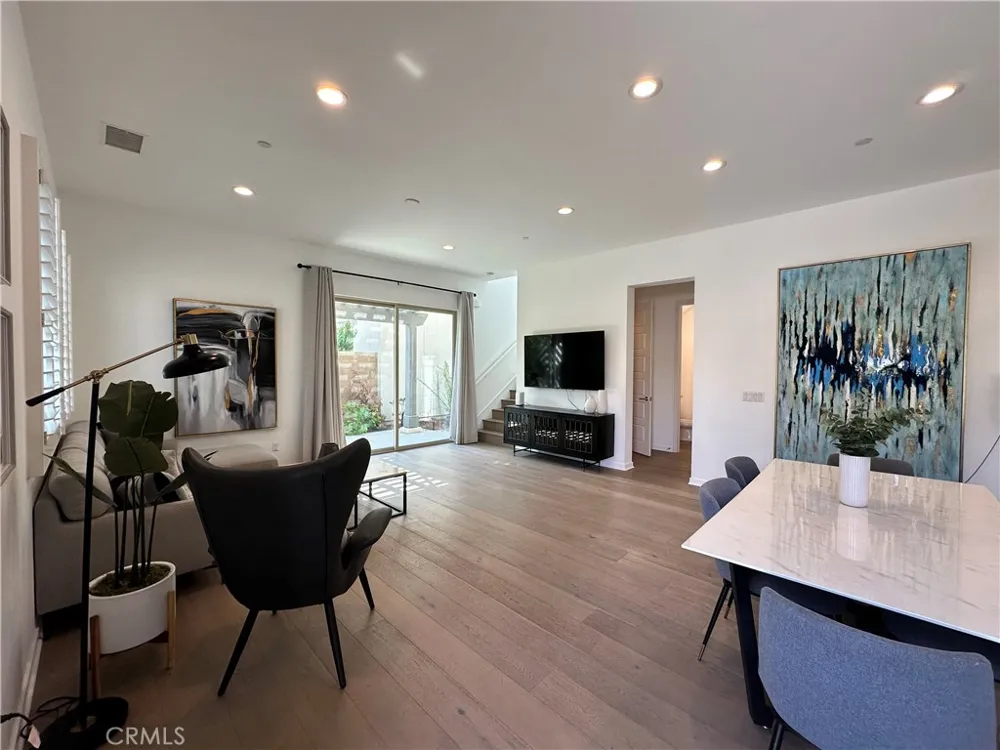 102 Menkar Irvine, CA 92618