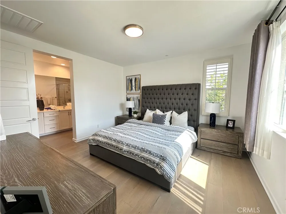 102 Menkar Irvine, CA 92618
