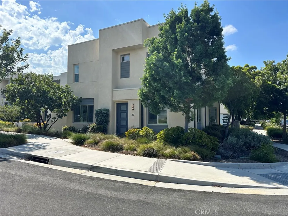 102 Menkar Irvine, CA 92618