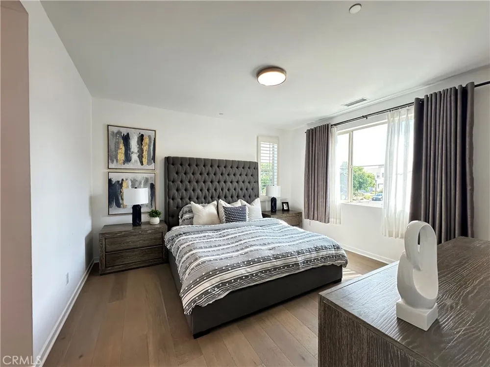 102 Menkar Irvine, CA 92618